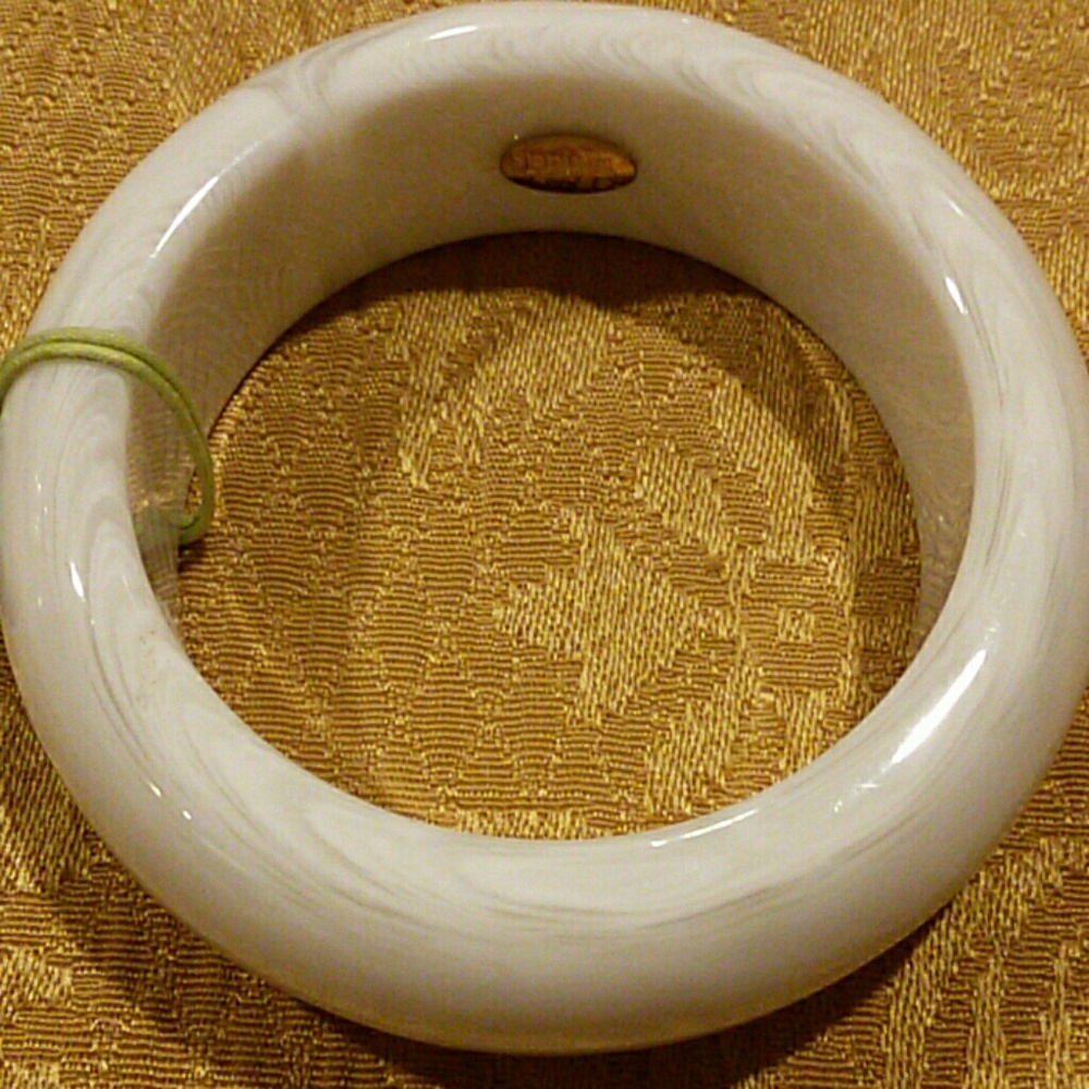 Spring street bangle - Picture 1 of 4
